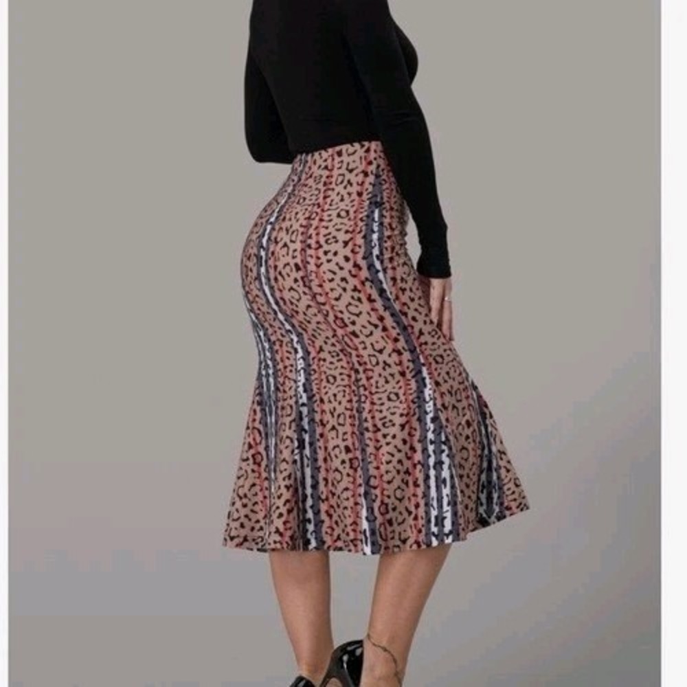 Jalissa By Egreis Skirt sz XL Leopard Print Midi Swing Highwaisted Lined NWT Tan